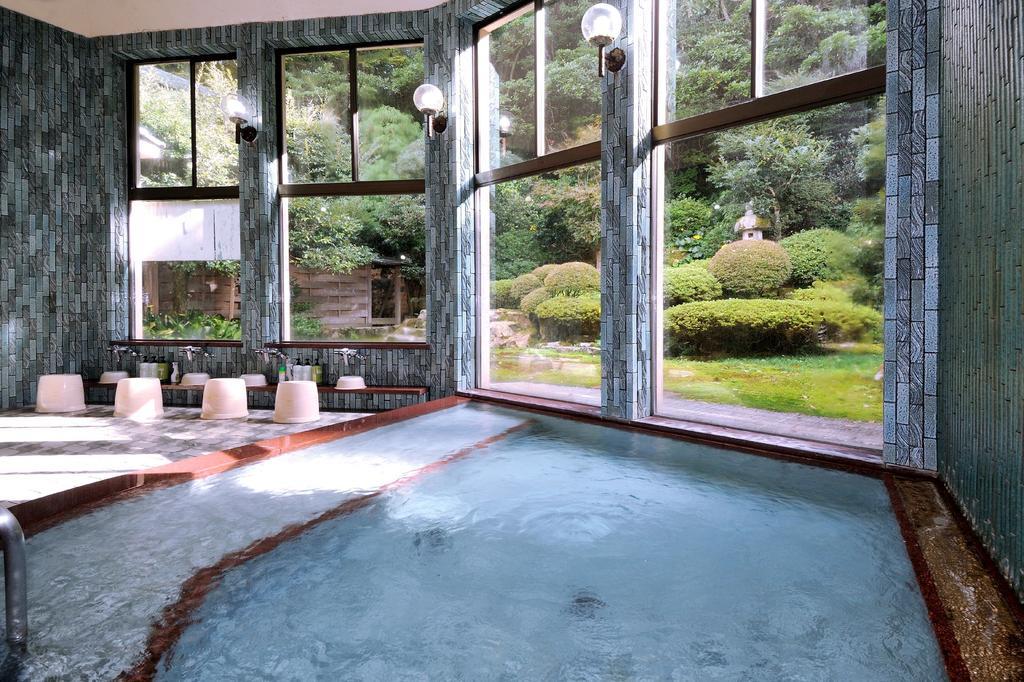 Yutouya Ryokan Toyooka  Exteriör bild